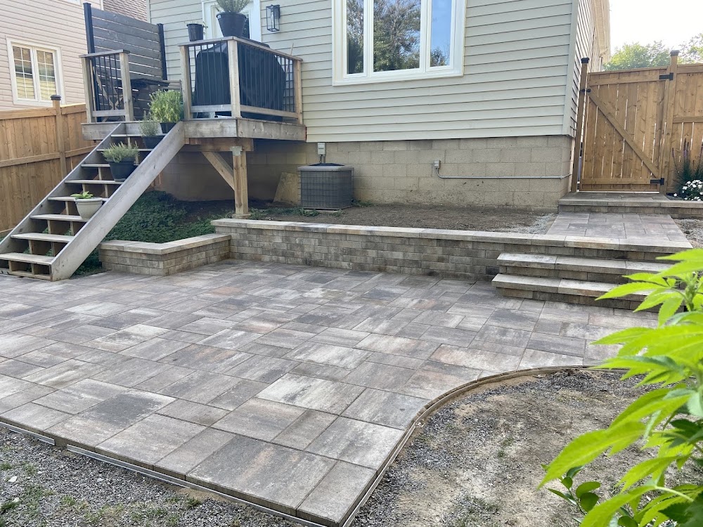 Devine Image Lawn and Landscaping