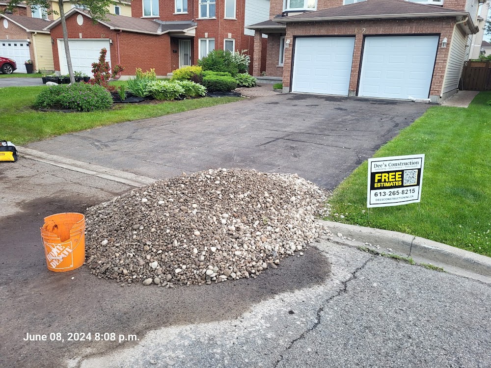 Dee's Construction